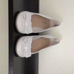 High heel white shoes